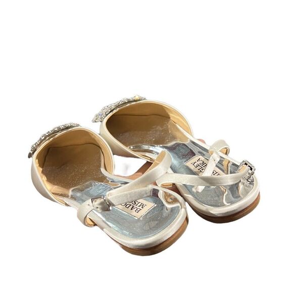 Badgley Mischka 6.5 White Satin Saga Crystal Flat Point Toe Slingbacks Silver - Picture 7 of 10